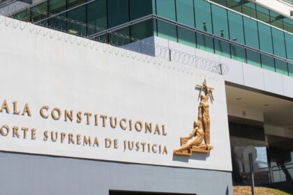  Pluralismo: Sala anula subasta de radio y TV