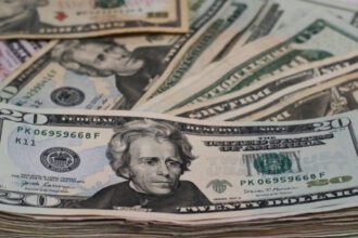 Docentes en crisis: UNA propone cuatro proyectos educativos para 2026