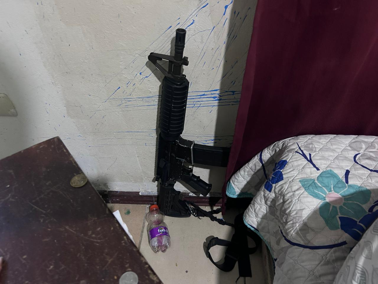 allanamientos OIJ decomiso AR-15