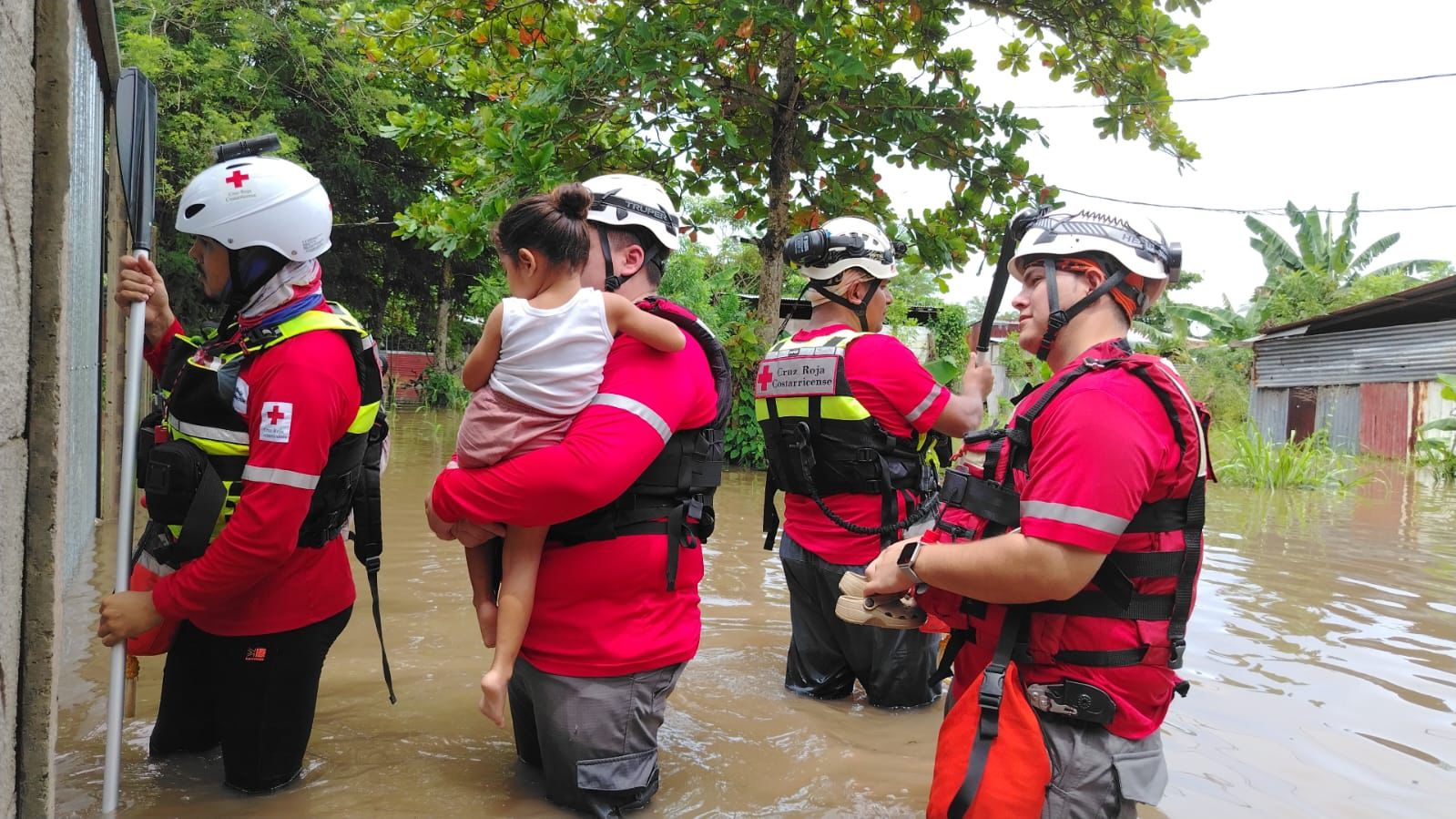 Deslizamiento San Ramón operaciones de rescate