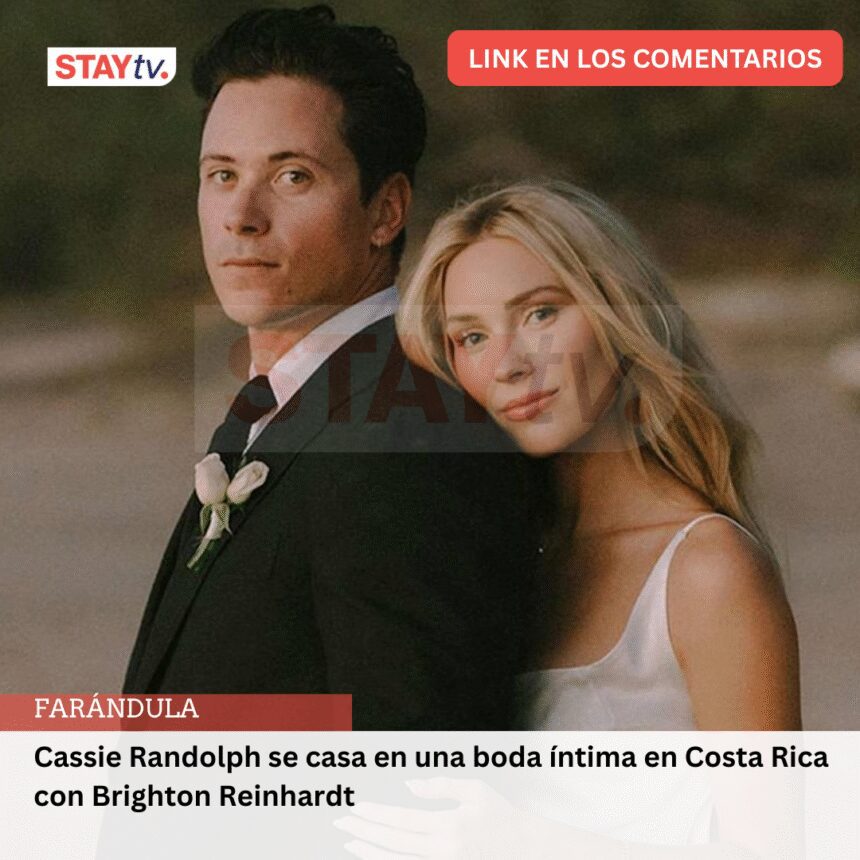 Cassie Randolph y Brighton Reinhardt celebrando su boda íntima en Costa Rica