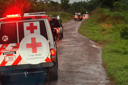 “rescate en Crucitas con acceso de 80 cm”