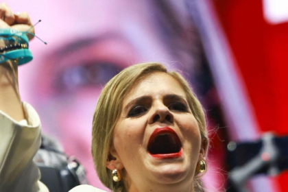  EE.UU. felicita a Laura Fernández y espera su cooperación