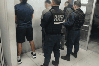 ¡Rescate de infarto! Policía halla a hombre secuestrado en cajuela