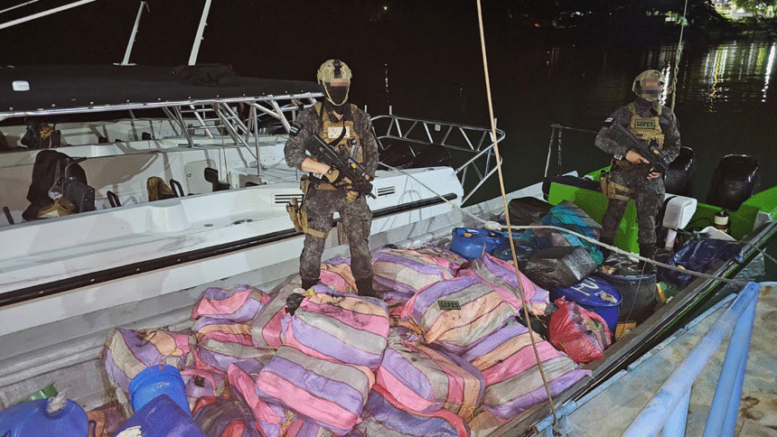 Guardacostas CR intercepta narcolancha en Golfo Dulce