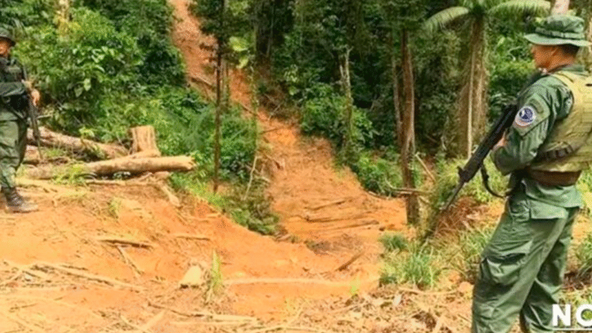 Patrullas de la Fuerza Pública en zona fronteriza de Crucitas durante operativo