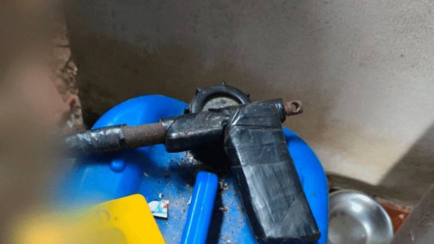 “PCD Montes de Oro decomisa drogas en allanamiento Calle Arroyo”