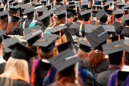 Estudiantes en EE.UU. límite de estadía cuatro años