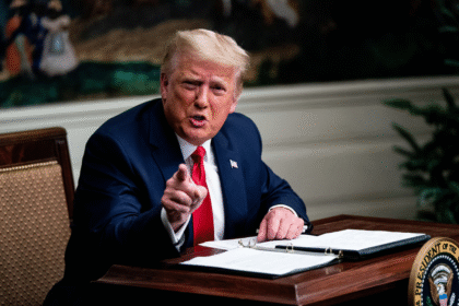 “Trump anuncia ataque a barco con drogas de Venezuela”