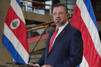 Presidente critica al TSE por silencio y lleva el caso a la Sala IV