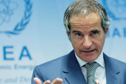 Grossi en Irán protegido 24/7 por amenaza al OIEA