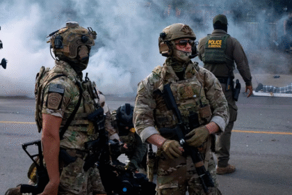 特朗普加剧与芝加哥冲突部署军队