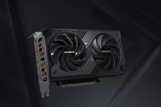 Tarjeta gráfica Nvidia RTX 5060 muestra su diseño de nueva generación.