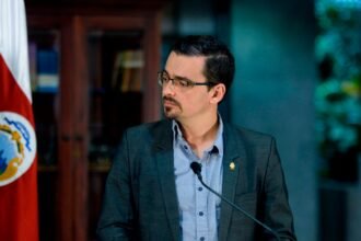 ¡Fuerte crítica de José María Villalta! Tacha de "burla" los argumentos salariales de diputados en la Asamblea