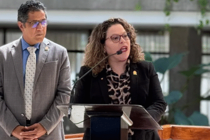 Ministra Patricia Rojas anuncia eliminación de trámites en MEIC