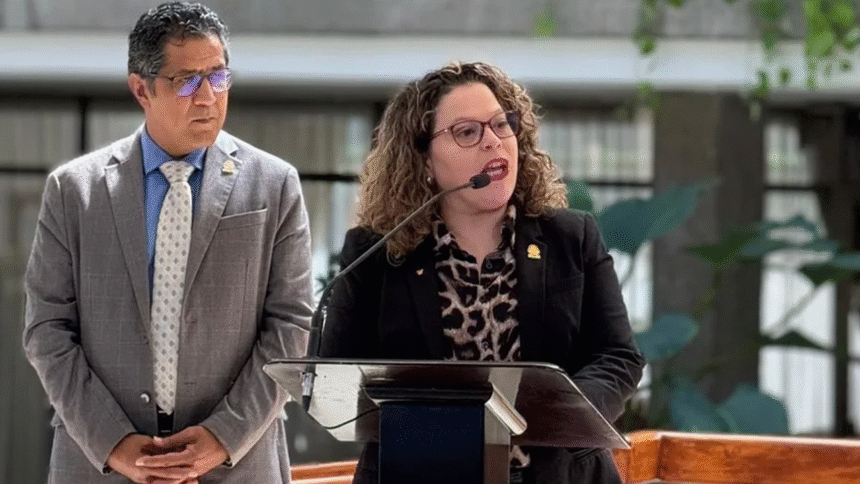 Ministra Patricia Rojas anuncia eliminación de trámites en MEIC