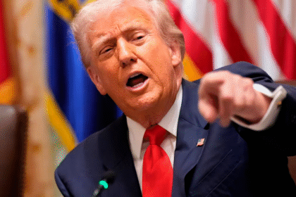 特朗普威胁西班牙 北约防务会议现场