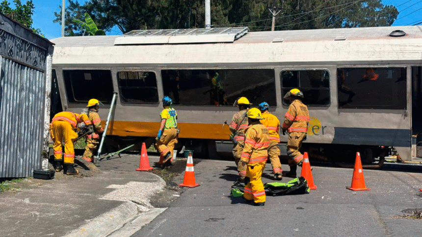 Colisión tren Tibás emergencia