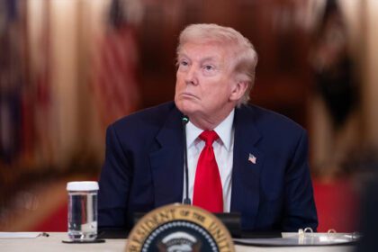 古巴：特朗普称想“接管”引争议 哈瓦那承认接触