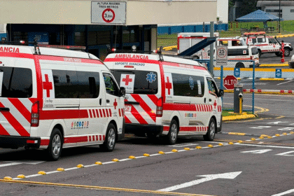 Personal de la Cruz Roja durante atención de emergencia en Costa Rica – Crisis Cruz Roja