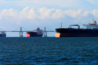 马杜罗谴责美国油轮封锁行为