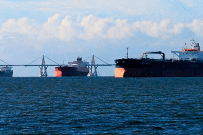 马杜罗谴责美国油轮封锁行为