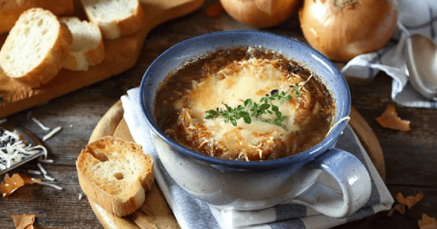 sopa-cebolla-paris-plato-clasico-historia
