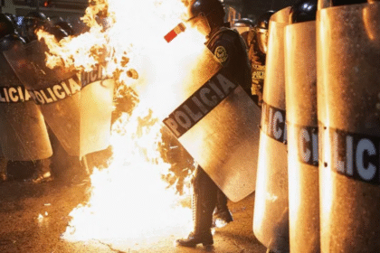 Protestas en Lima contra Dina Boluarte jóvenes