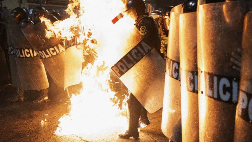 Protestas en Lima contra Dina Boluarte jóvenes