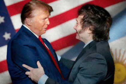 特朗普承诺米莱 白宫会晤现场