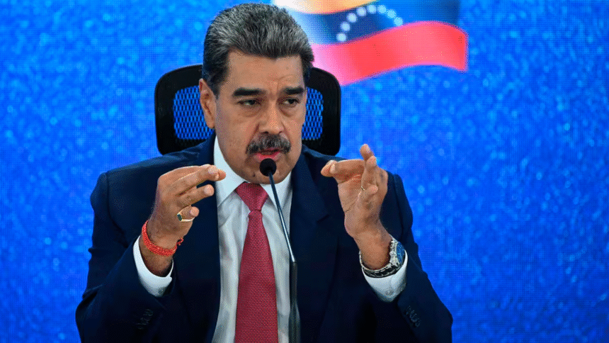 马杜罗宣布暂停特立尼达能源协议新闻画面