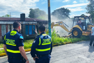 Policía Municipal San José demuele búnker en San Francisco de Dos Ríos.