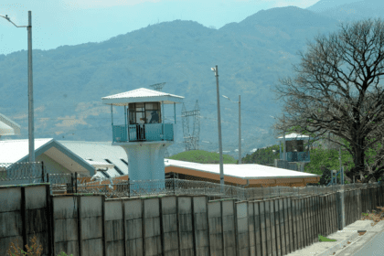 Policía Penitenciaria
