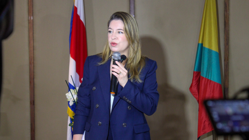 Oposición: Claudia Dobles impulsa agenda común y gira nacional