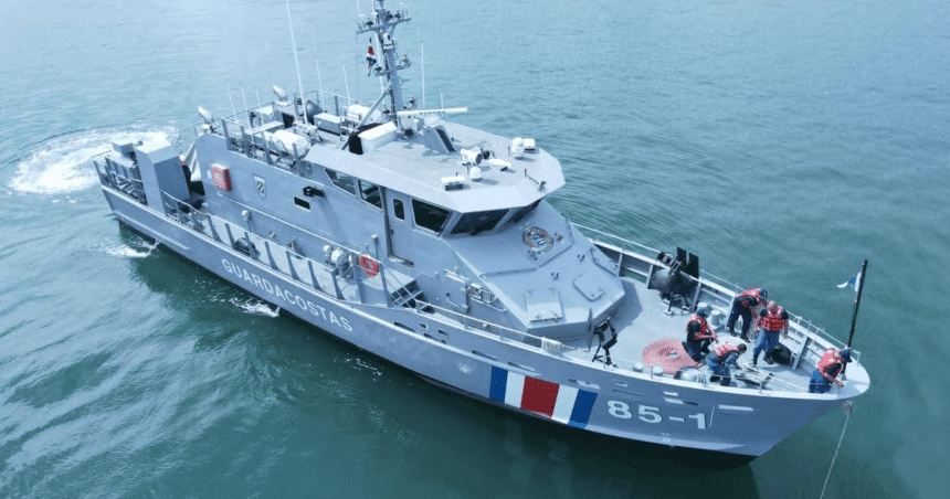 Alerta en alta mar