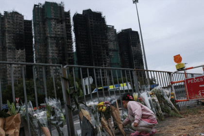 Imagen de incendio en Hong Kong con 156 víctimas