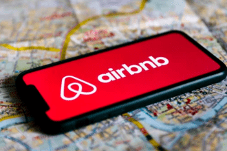 Airbnb dice que IA ya escribe 60% de su código nuevo