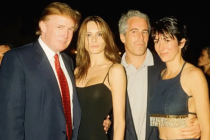 Documentos revelan a Epstein con Trump en una nota