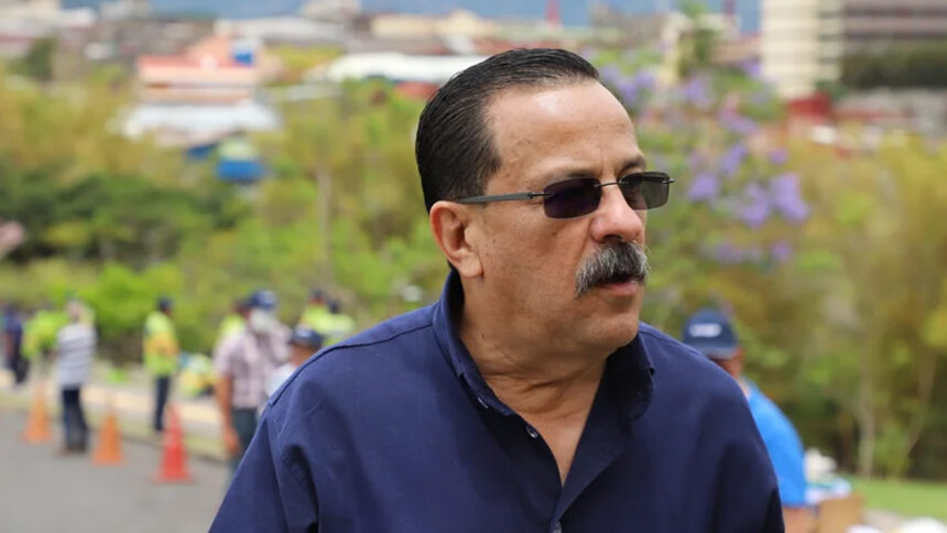 Albino Vargas denuncia terror financiero contra pensionados