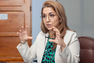 Gestión municipal en Puntarenas: Munive señala al alcalde Chavarría