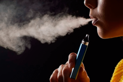 “Estudio revela sustancias dañinas en vapeadores usados por jóvenes”