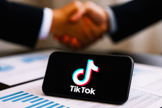 Frank McCourt analiza la legalidad del acuerdo de compra de TikTok en Estados Unidos.