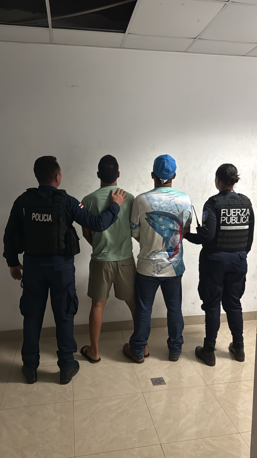 decomiso de dinero en Frontera Sur con más de USD 30.000 incautados a dos sujetos en Paso Canoas