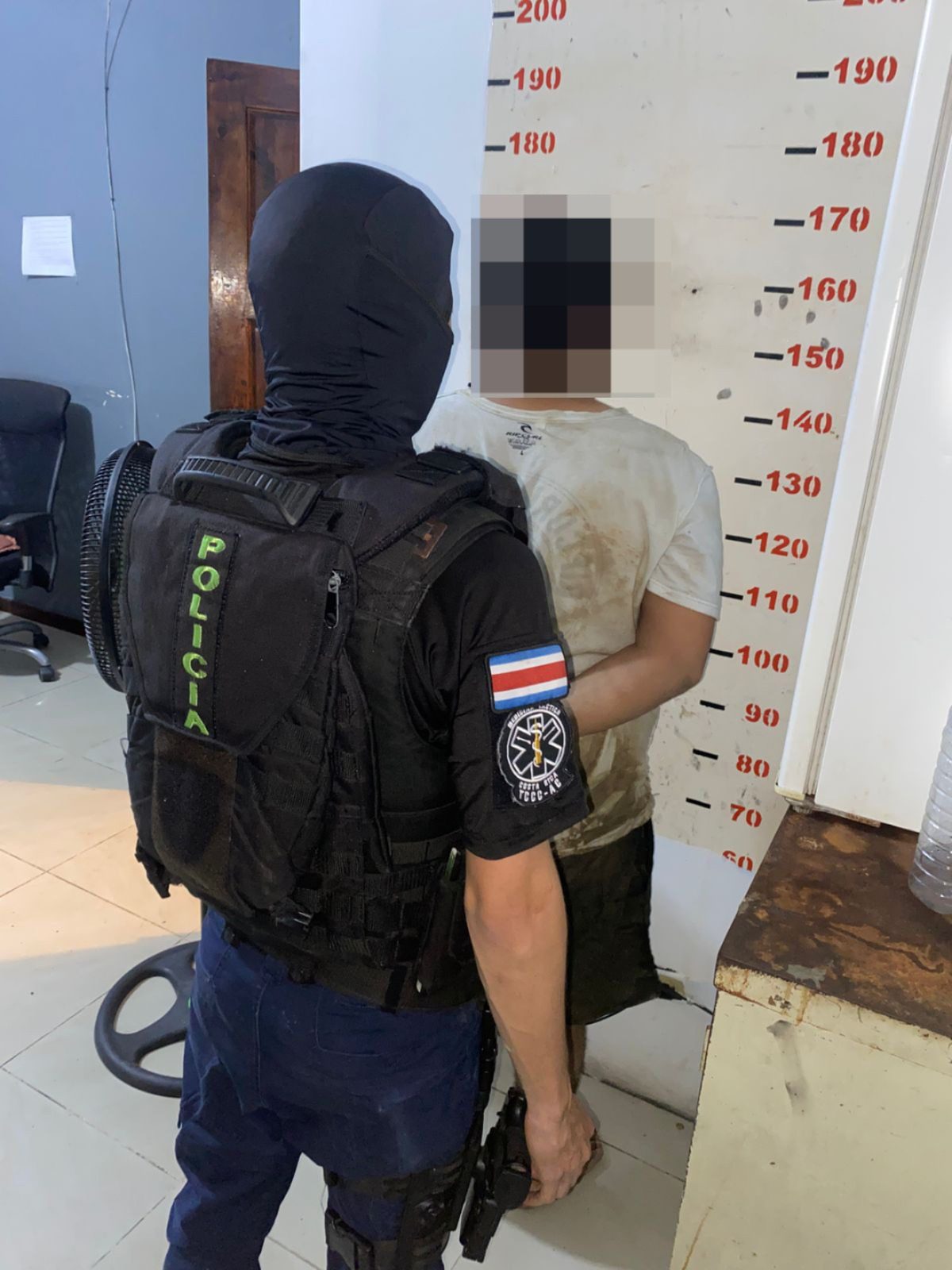 operativo en barrio Limón 2000