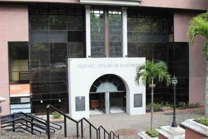 El PLN denunció ante el TSE a la candidata Laura Fernández